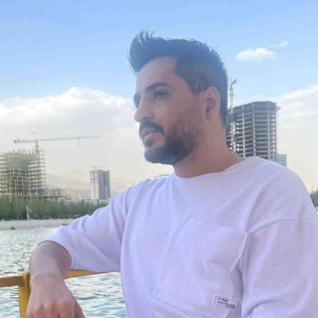 مجتبی دربیدی بغلم میکنی