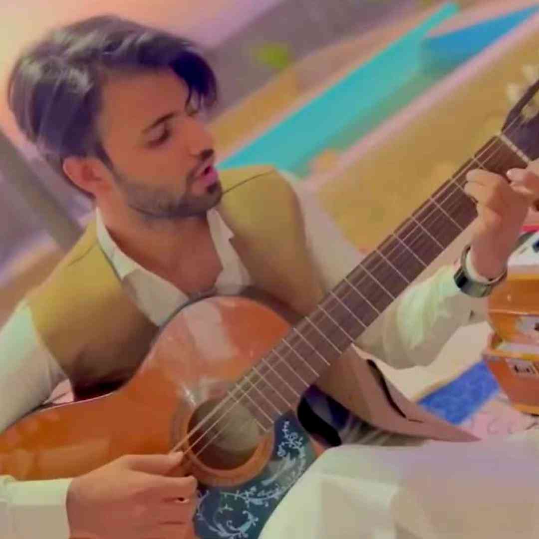ادریس همنوا ابرو شمشیری