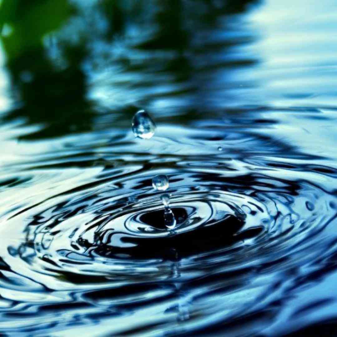 لباسای تنم تسبیح دستم دور موی سرم هنوزم ترنده (میکس اینستایی)