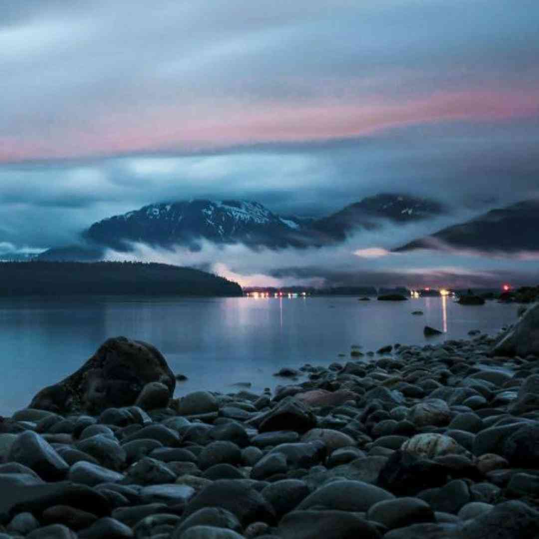  لابد دوست داشتم اگه بعد تو شب هارو نمیخوابیدم (هوش مصنوعی)