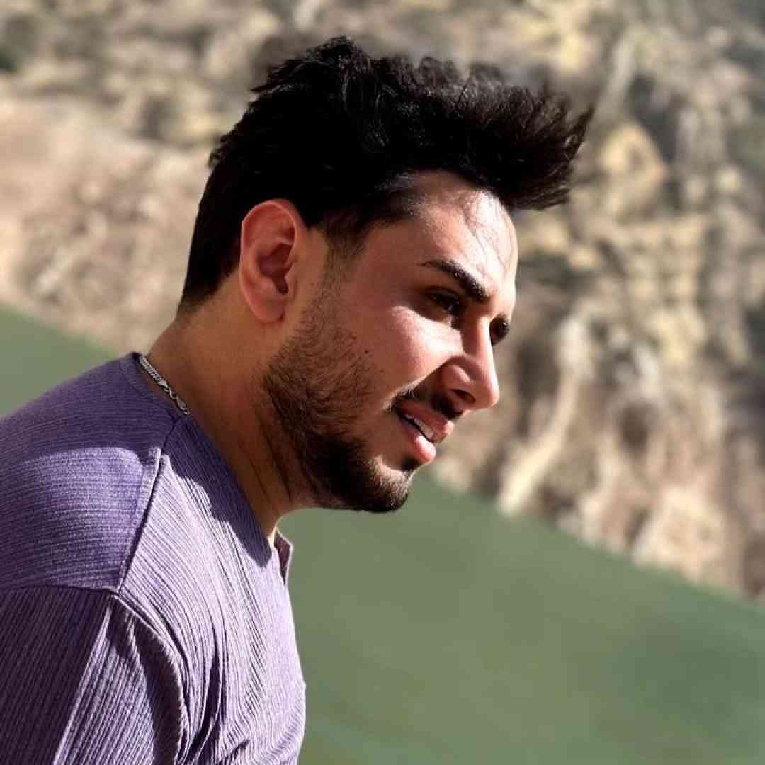 سینا پرهیز حالا که نویسم الکل بزن حسابی