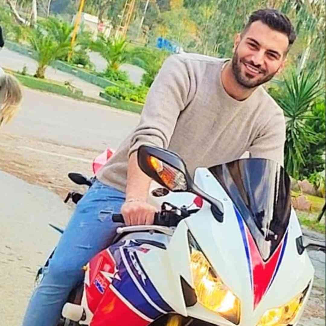 کیوان روز اول که چاوم کفته رخت نیت پاک داشتم