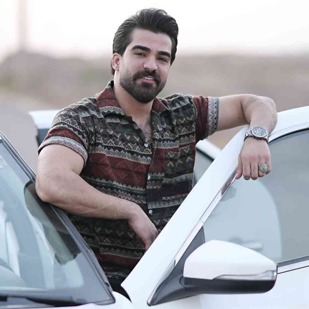 حمیدرضا بابایی مه از درون پوسیدم طناب دار بوسیدم