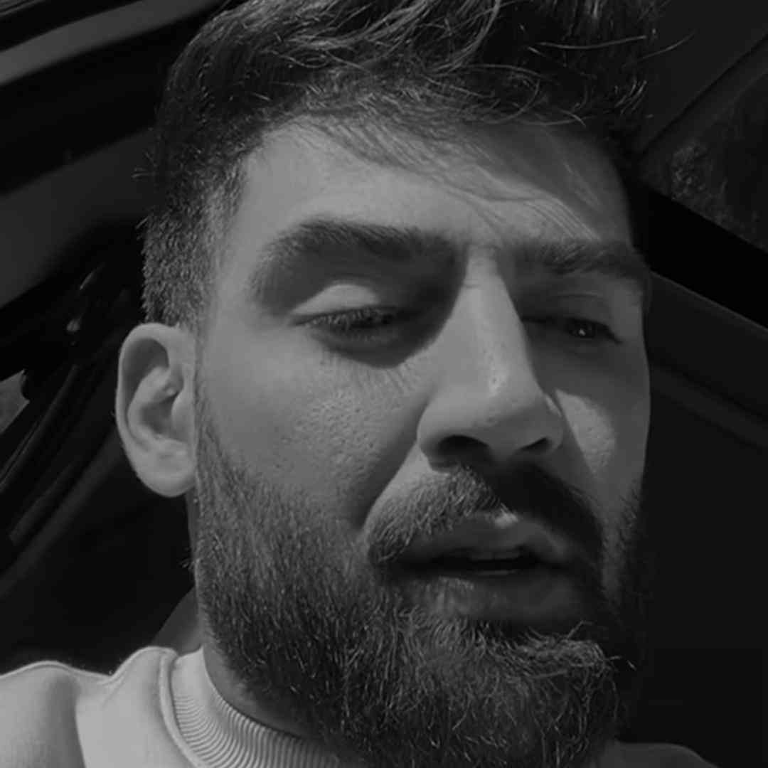 محمد محرمی تو این شبا که نیستی تو منم درگیر دلتنگی