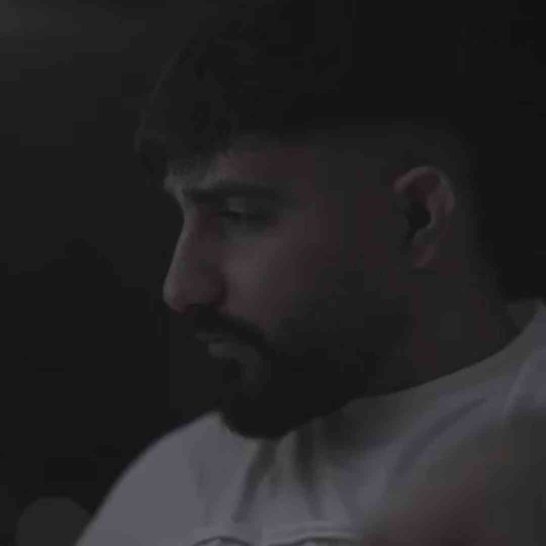 محمد امیری گلای که دوست داشتی برات خریدم