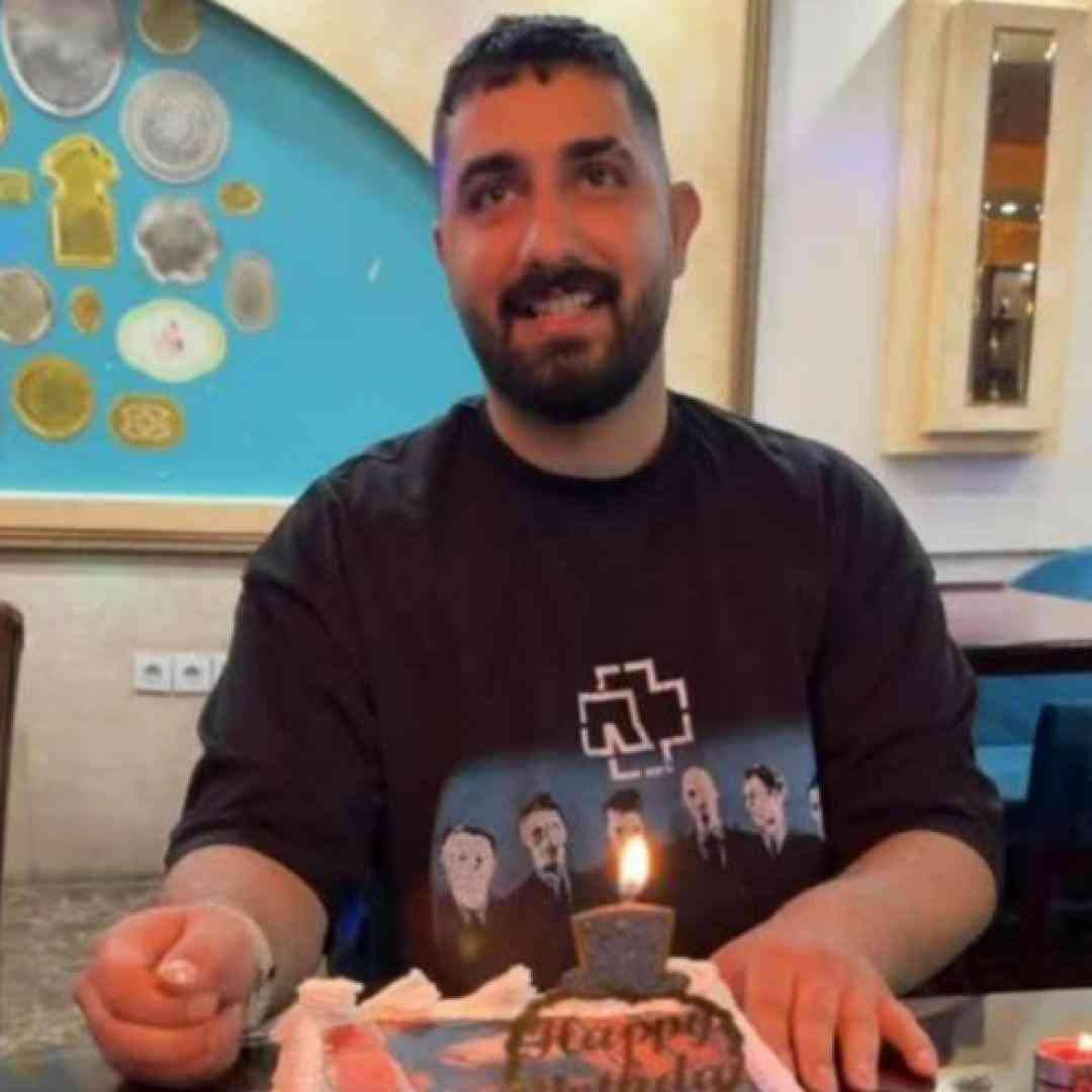 محمد امیری پیش مه حبس وناو قفس اشاره بکه نفس