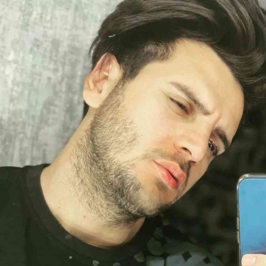 فرهاد نامداری یوفو
