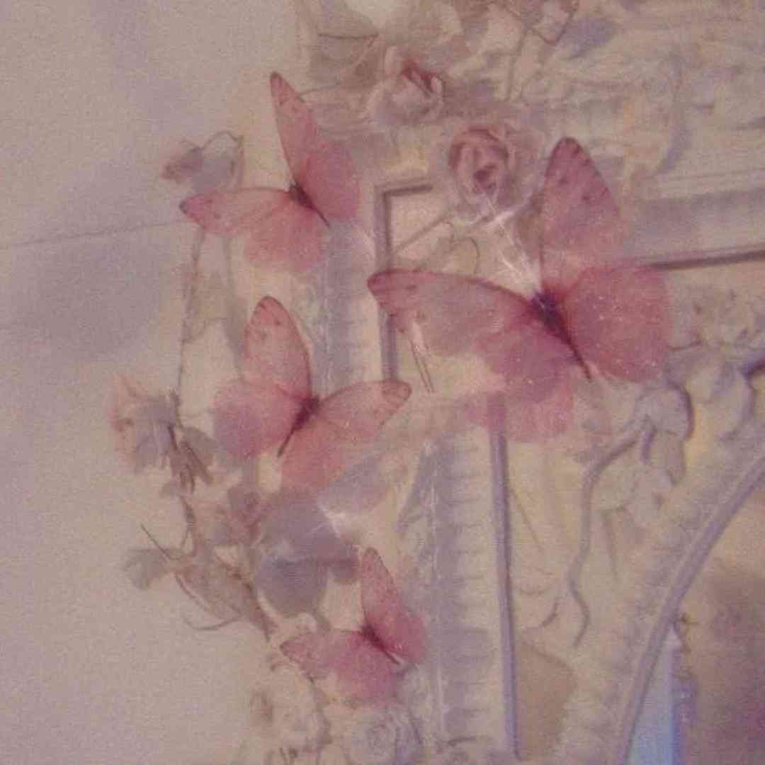 امشب دیگه هر حرفی دلم خواست میزنم یدونه آس میزنم