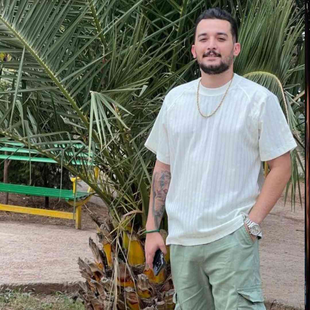 هومن آدینه محاله بتونم قسر و ای شاویله فرار بکم