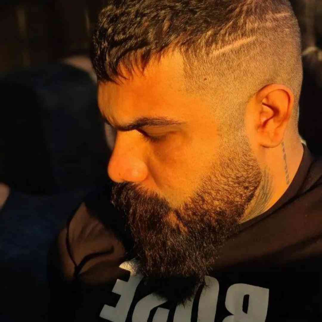فرهاد جهانگیری چه میشد بمانی پیشم بمانی پیشم