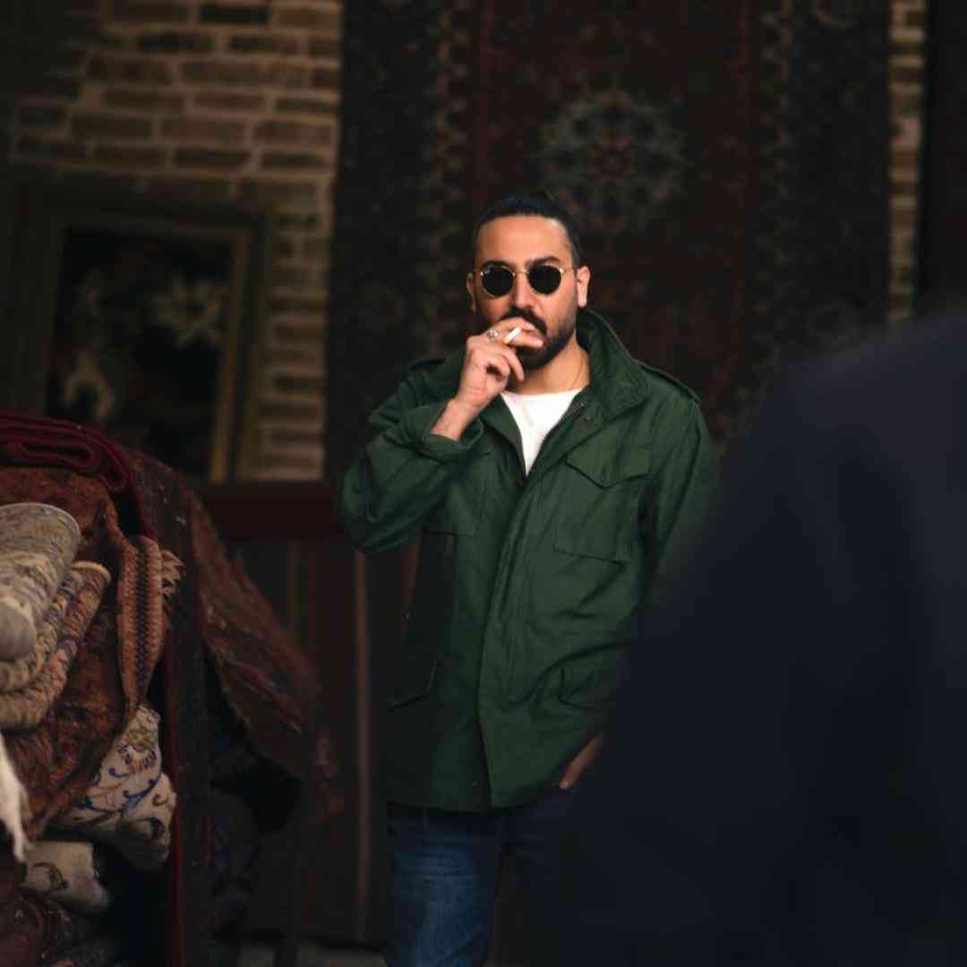 علی عظیمی دریا کنار