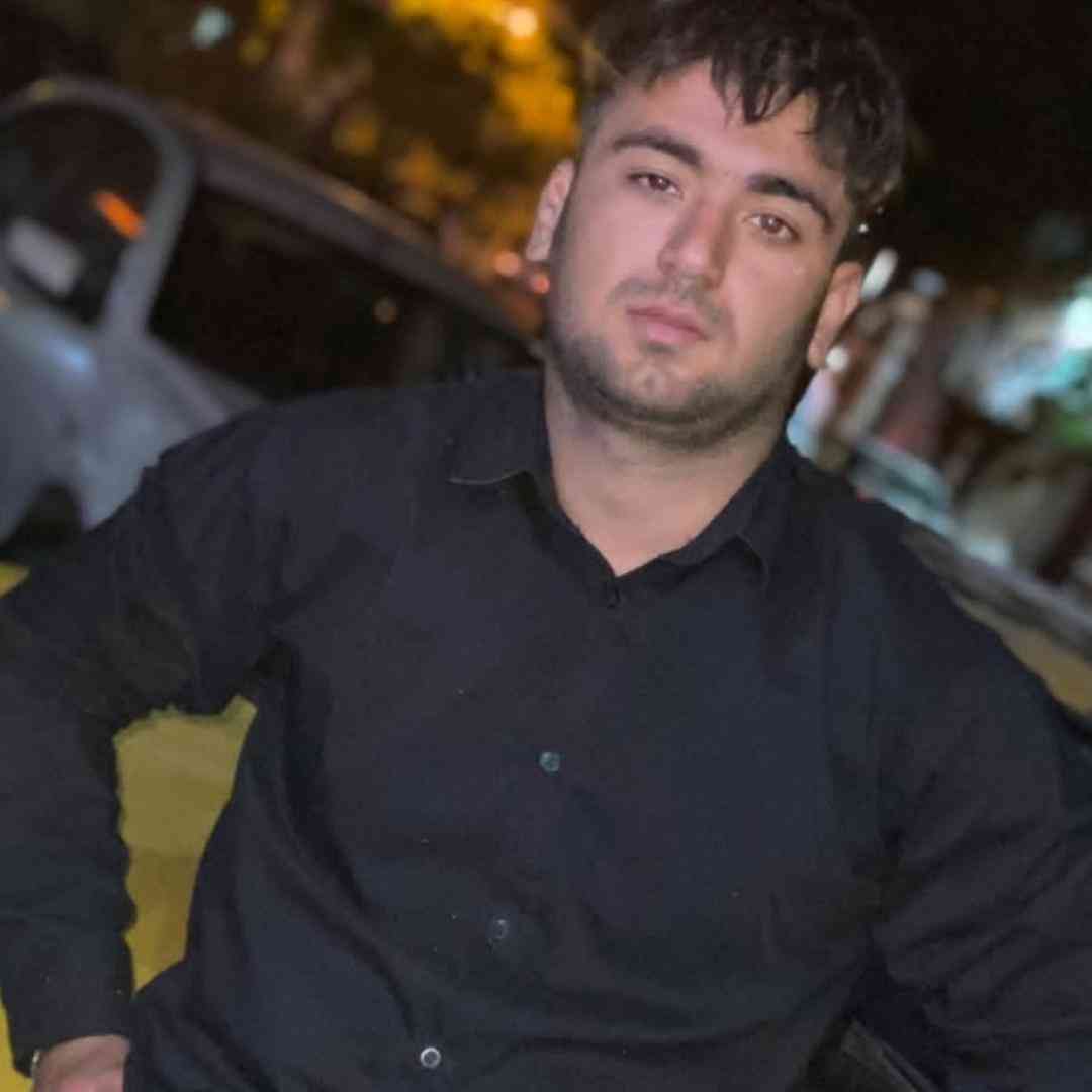 عارف خسروی وجود غمگین